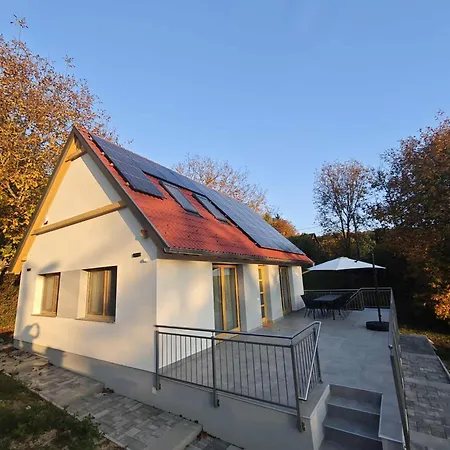 Dioliget Apartman - Jacuzzi, Free E-Bikes Apartman